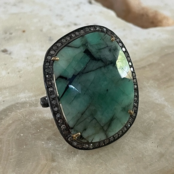 Emerald Diamond Statement Ring - Picture 13 of 13